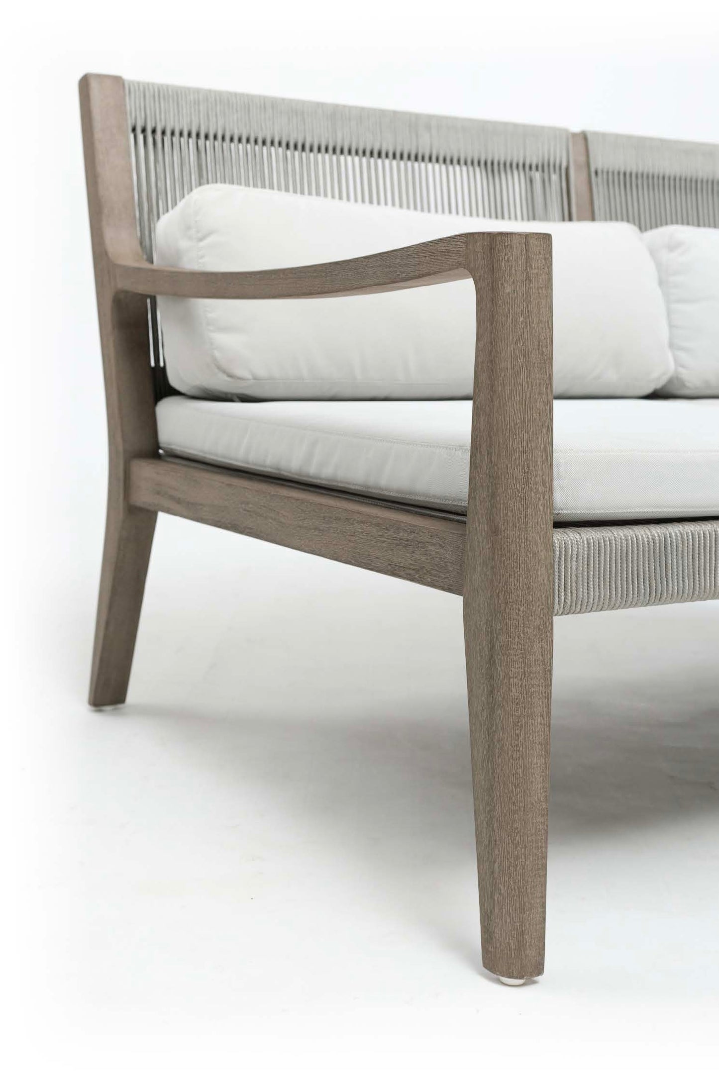 CARRIE Loveseat